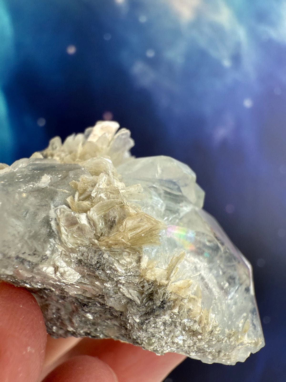 Aquamarine Cluster with Muscovite